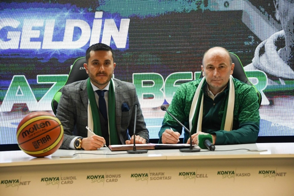 Atiker Konyaspor, Aziz Bekir İle Anlaştı