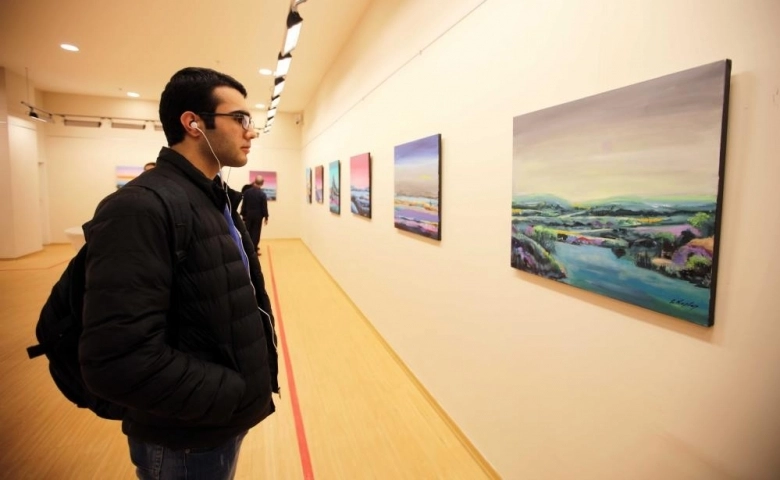 SANKO Sanat Galerisi’ndeki ‘dinginlik’ temalı resim sergisi