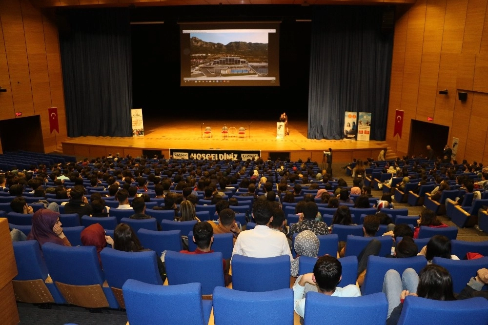 Girne Amerikan Üniversitesi Diyarbakırda Öğrencilerle Buluştu