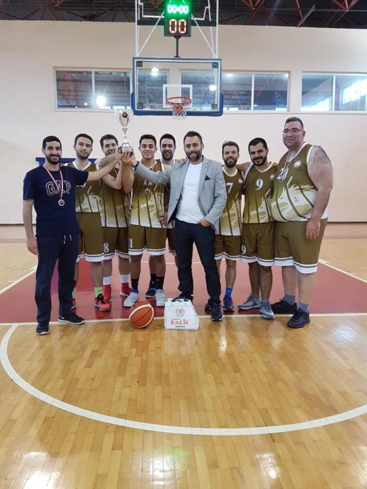 Mersin Barosu Basketbol Takımı Türkiye İkincisi Oldu