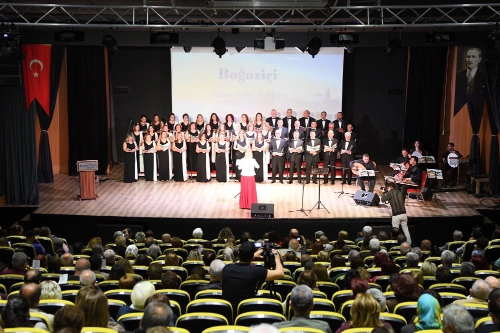 Konyaaltı Türk Sanat Müziği Korosundan Konser