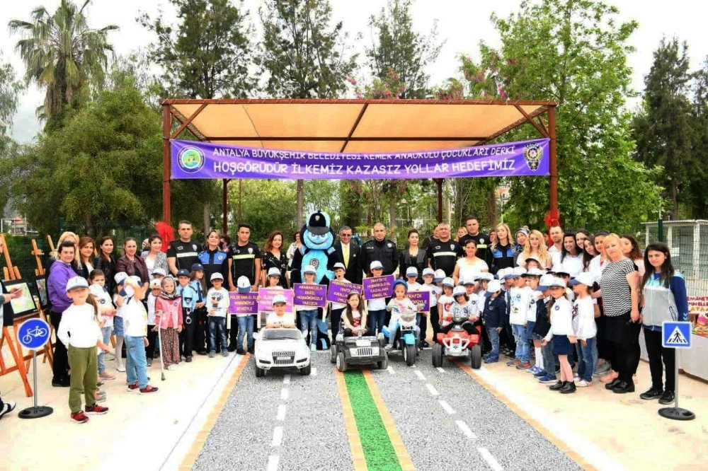 Anaokulu Öğrencilerine Trafik Eğitimi