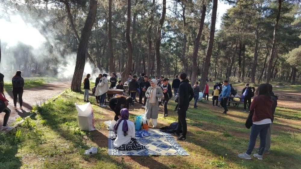 Kepezden Yks Kursiyerlerine Motivasyon Pikniği