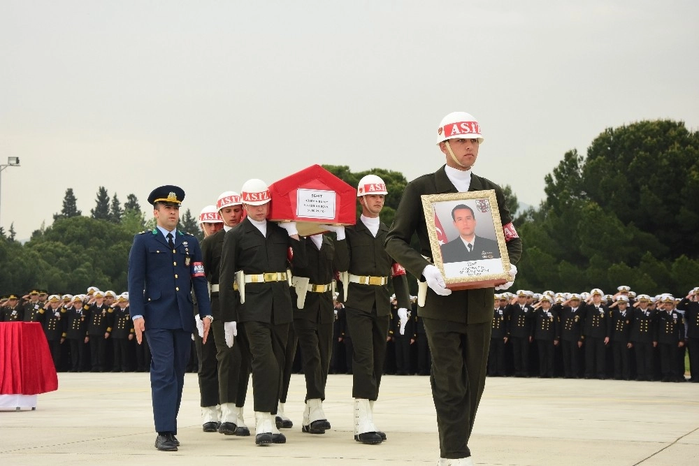 Patlamada Şehit Olan Astsubay Buluta Silah Arkadaşlarından Veda