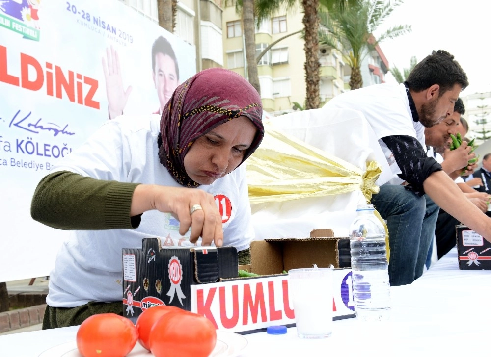 "yandım Allah" Diyerek Protokolün Önüne Koştu