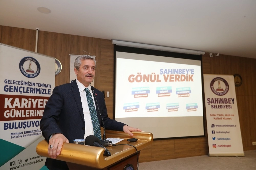 Başkan Tahmazoğlu, Kariyer Günlerinde Gençlerle Buluştu