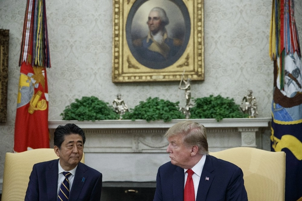 Abd Başkanı Trump, Japonya Başbakanı Abe Bir Araya Geldi