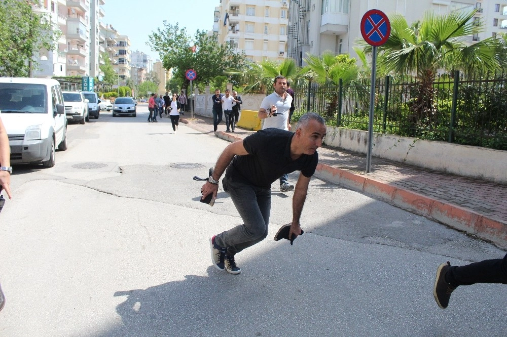 Polisin Elinden Kaçan Şüpheli Kovalamacayla Yakalandı