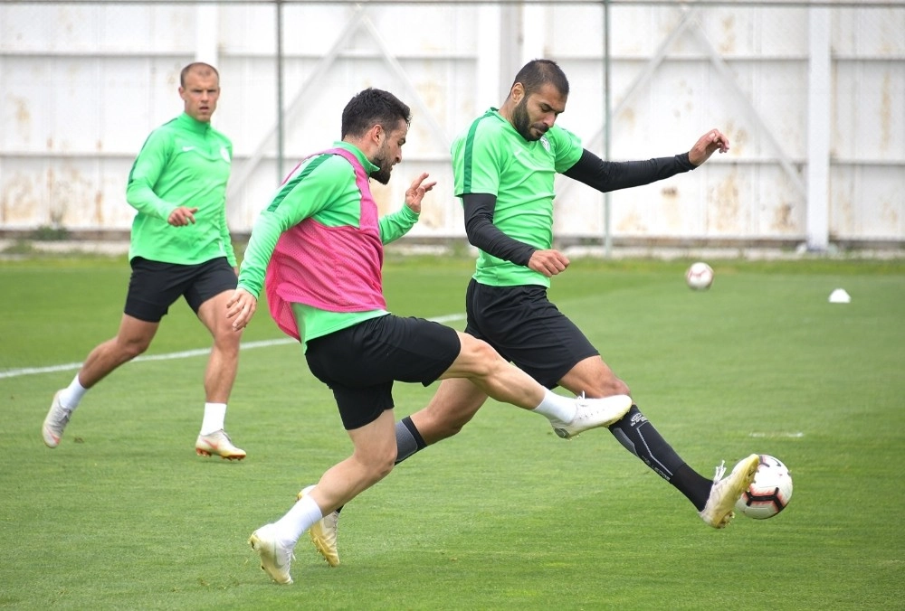 Atiker Konyasporda Galatasaray Maçı Hazırlıkları Sürüyor