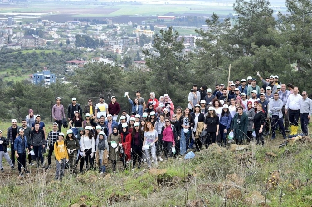 Hatayda Kyk Öğrencileri Fidanları Toprakla Buluşturdu