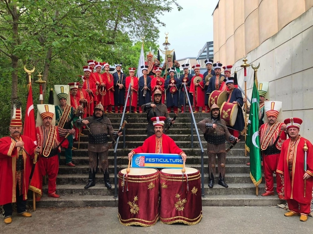 Bursa Mehter Takımı Fransayı Fethetti