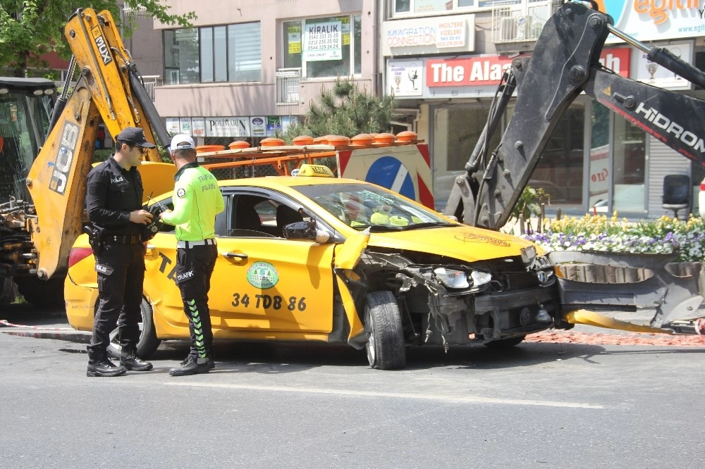 Beşiktaşta Zincirleme Kaza:1 Yaralı