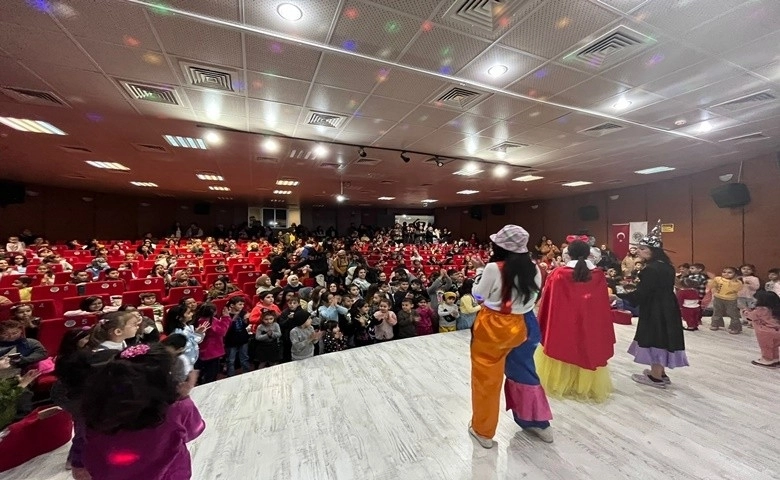 Mersin'de çocukların yarı yıl tatili dolu dolu geçiyor