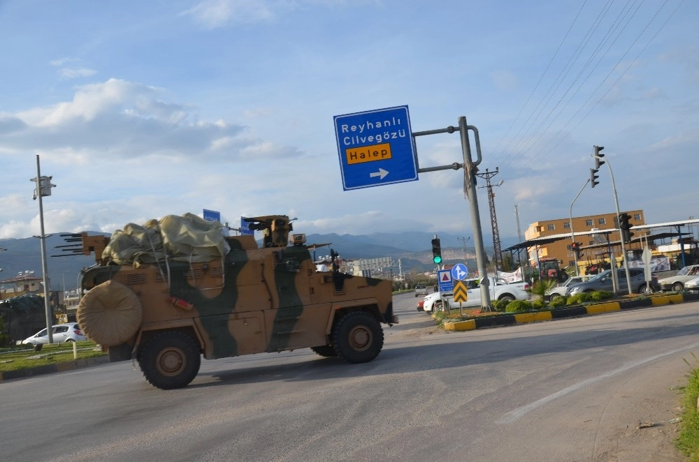 Suriye Sınırına Komando Ve Zırhlı Araç Sevkiyatı