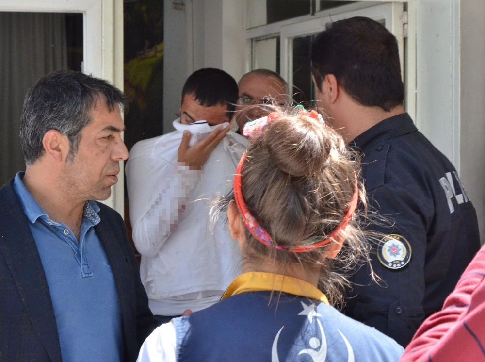 Adana Adliyesinde Duruşma Çıkışı Sopalı Kavga: 2 Yaralı