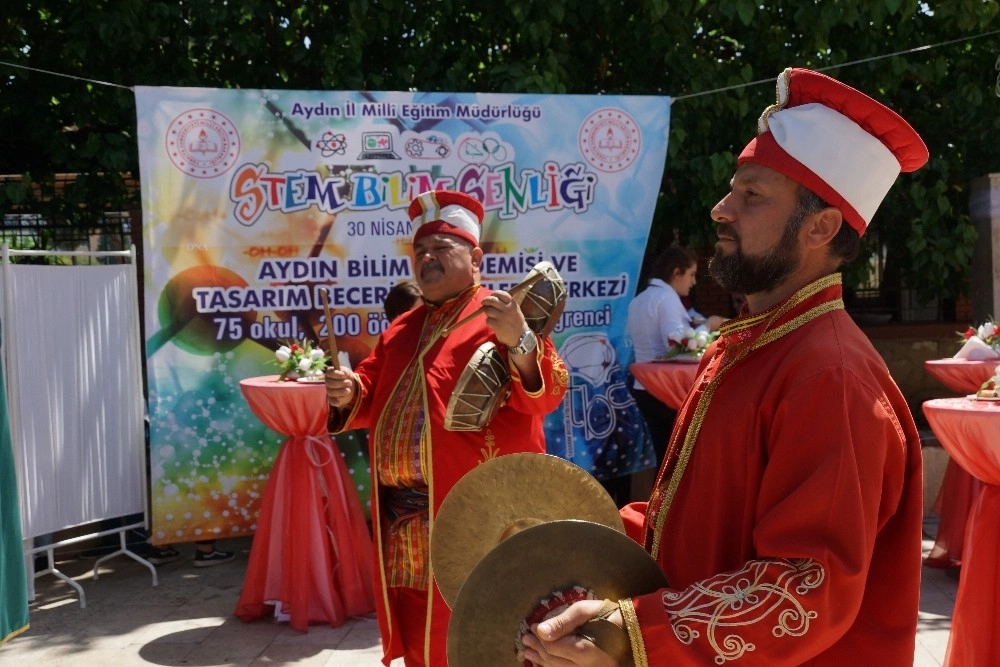 Mehterli Bilim Şenliği Renkli Görüntülere Sahne Oldu