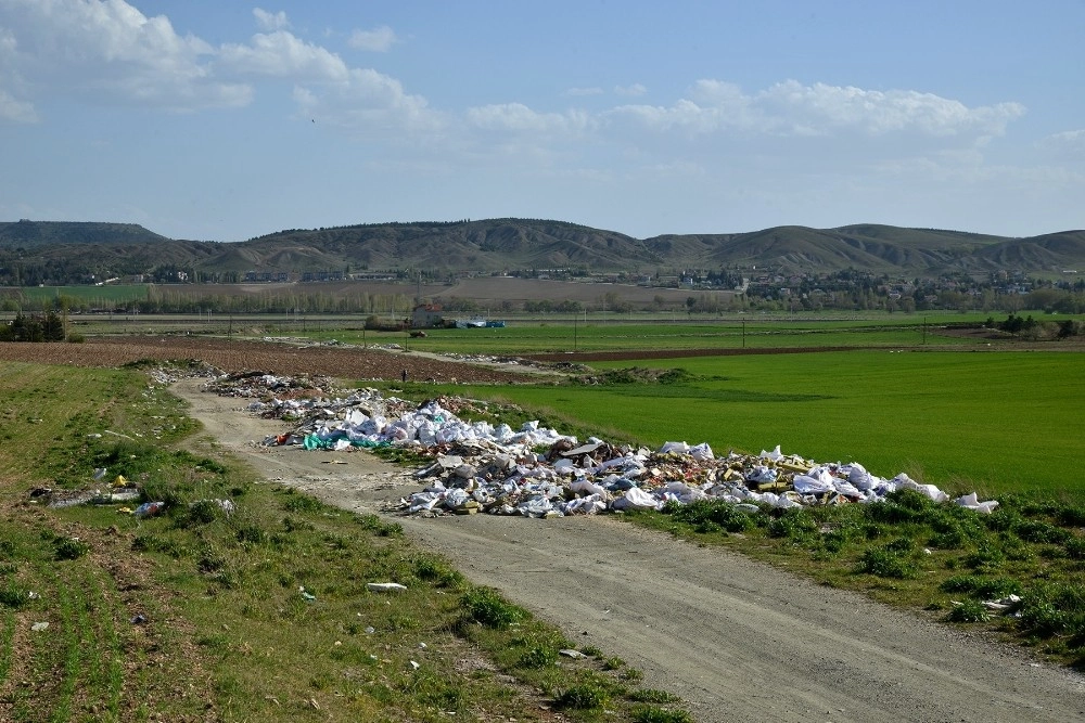 Tepebaşı Belediyesinden Tadilat Atıkları İçin Uyarı