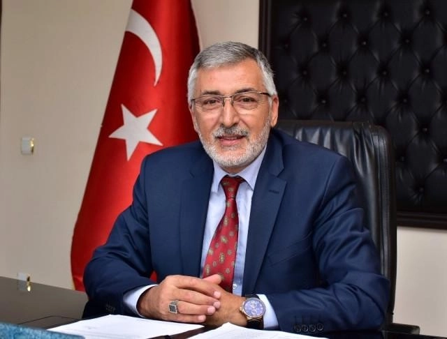 Başkan Bozkurtun “1 Mayıs Emek Ve Dayanışma Günü” Mesajı