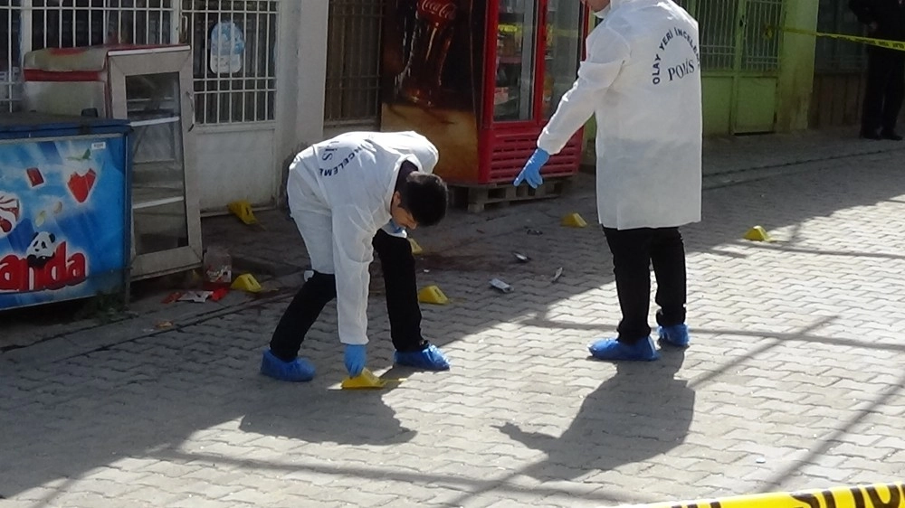 Diyarbakırda Yol Verme Kavgası: 3 Ölü, 3 Yaralı