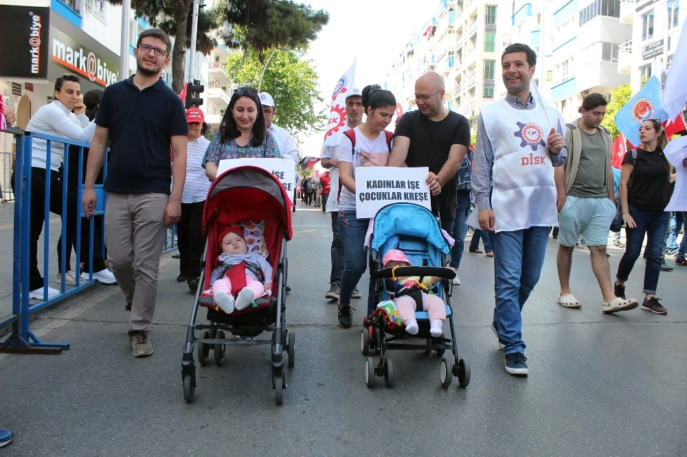 Antalyada 1 Mayıs Emek Ve Dayanışma Günü