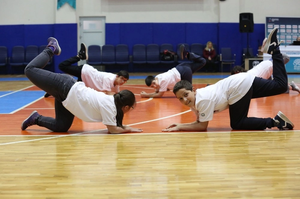 Spor Şenliklerinin En Özel Gösterilerini Yaptılar