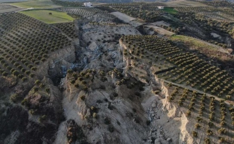 Deprem in vurduğu Hatay'da dehşete düşüren görüntüler