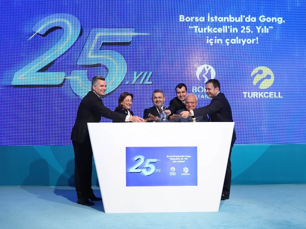 Borsa İstanbulda Gong Turkcellin 25İnci Yılı İçin Çaldı