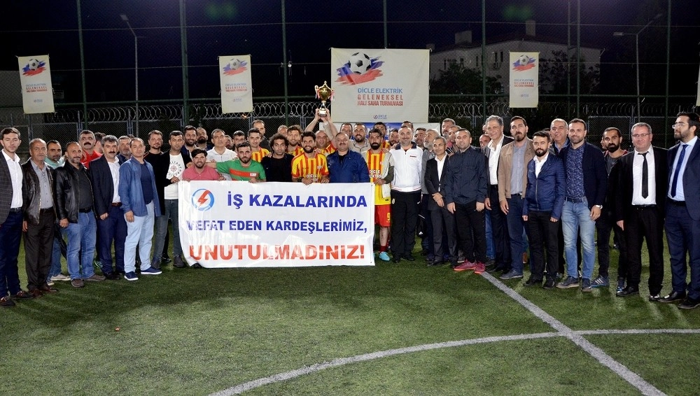 Dicle Elektrik Halı Saha Futbol Turnuvasında Şampiyon Şırnak Oldu