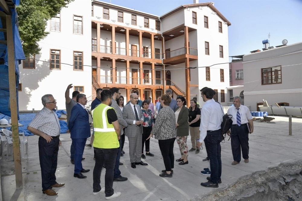 Adanada Tarihi Binaların Restorasyon Çalışmaları