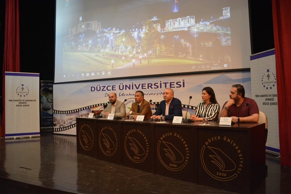 Düzce Üniversitesinde “Rekabette İnovasyon Ve Dijital Pazarlama” Konuşuldu