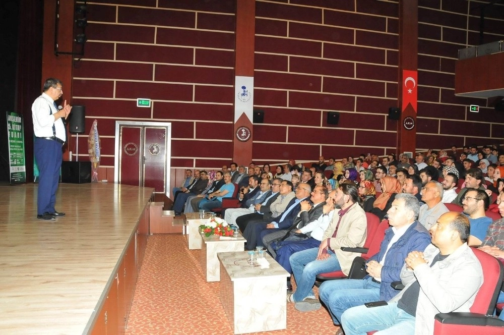 Akşehirde Hayati İnançtan “Can Veren Pervaneler” Konferansı