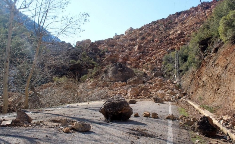 2 büyük deprem 2 dağı birleştirdi