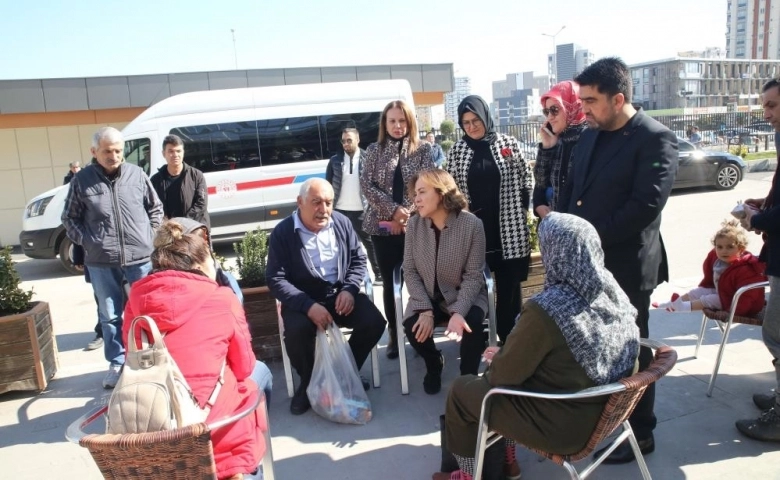 Mersin 200 bin depremzedeyi ağırlıyor