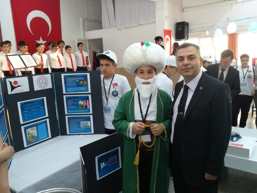 Eskişehir Battalgazi Orataokulundan ‘Tubitak 4006 Bilim Fuarı Sergisi