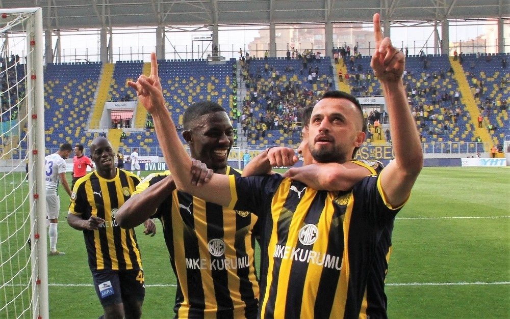 Mke Ankaragücü: 2 - Çaykur Rizespor: 2 (Maç Sonucu)