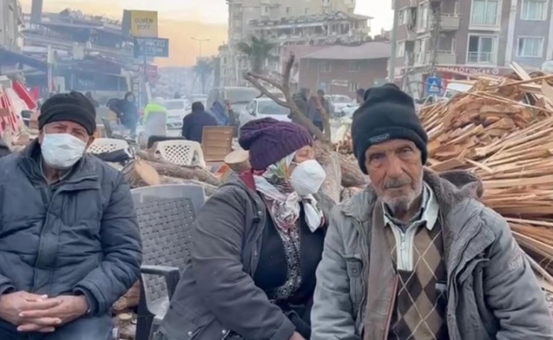 Hatay’da ailelerin bekleyişi devam ediyor