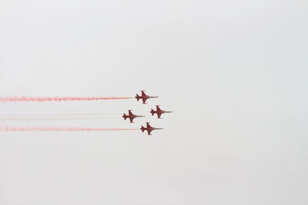 Türk Yıldızları Ve Solo Türkten Nefes Kesen Gösteri