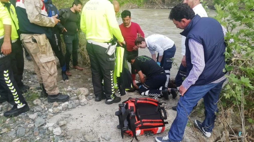 Topunu Almak İsterken Suya Kapılan Yusufun Cansız Bedenine Ulaşıldı