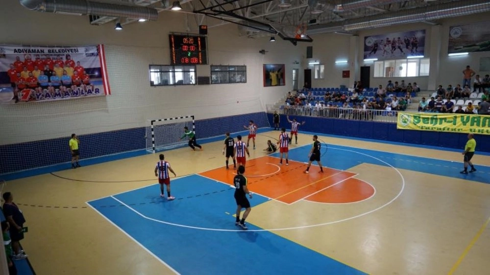 Adıyaman Belediyespor: 24- Maliye Piyango Sk:21