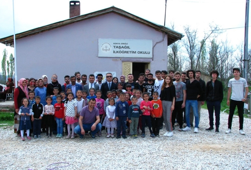 Neüden Köy Okullarına Geleneksel Yardım Etkinliği