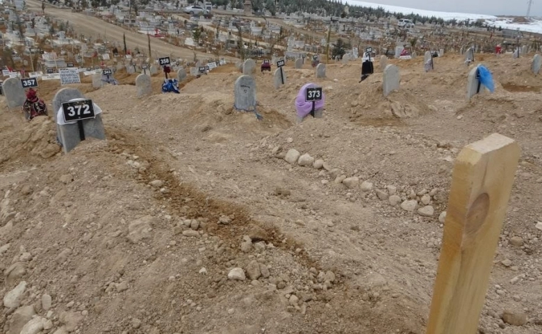 İlk depremde kurtulup ikinci depremde enkaz altında kaldılar