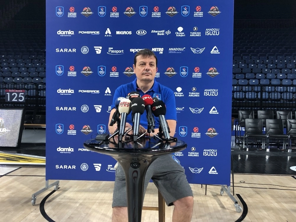 Ergin Ataman: “Koleksiyonumdaki Tek Eksik Euroleague Kupası”