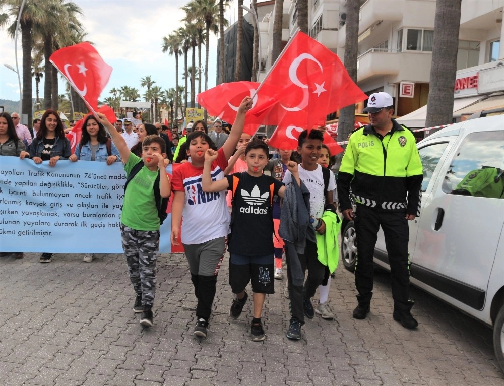 Marmariste “Büyük Trafik Yürüyüşü” Düzenlendi