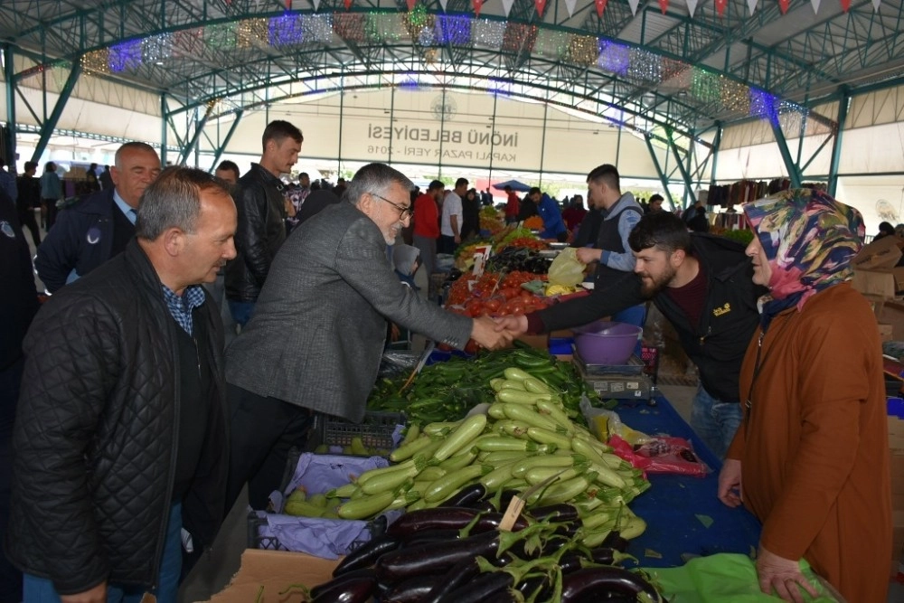 Başkan Bozkurt Ramazanın İlk Pazarında Esnafla Buluştu