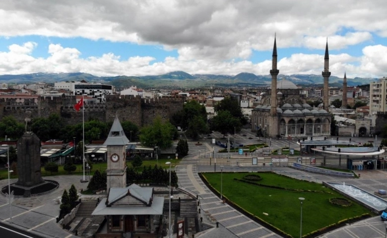 Kayseri artçı depremlerle sarsılıyor