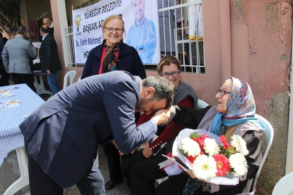 Başkan Kocaispir: "annelerimiz Baştacımızdır"