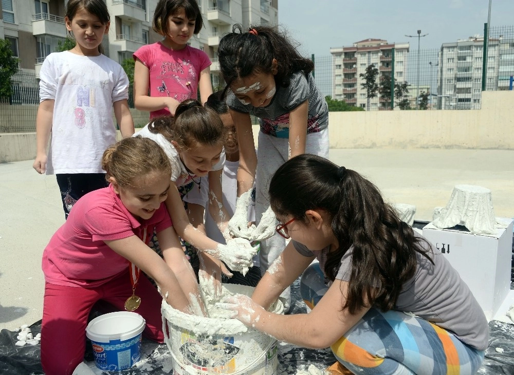 Gelecek ‘Bilgi Evleri İle Aydınlanıyor