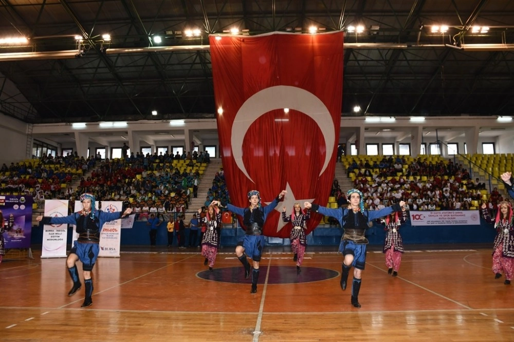 Okullar Arası Spor Festivalinde Ödüller Sahiplerini Buldu