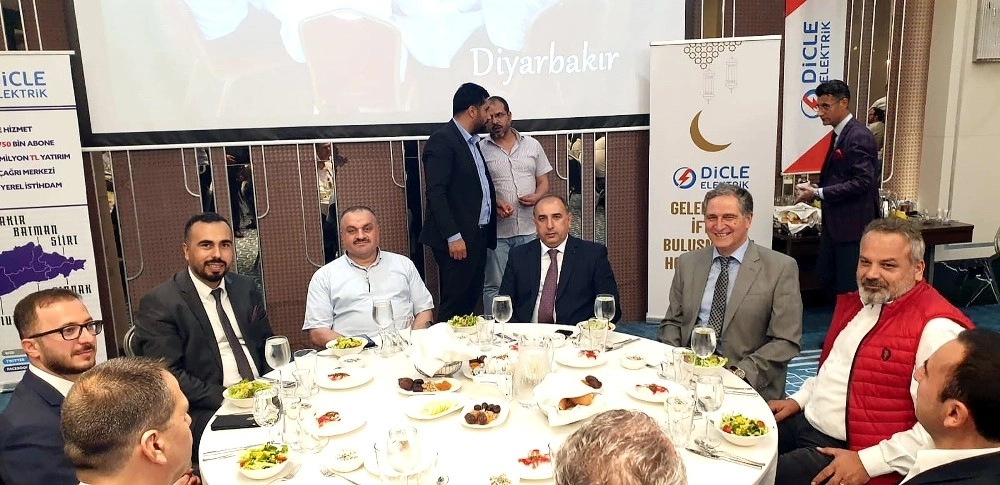 Dicle Elektrikte Ramazan Buluşmaları Sürüyor