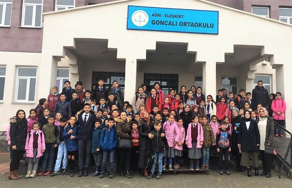 Kolej Öğrencilerinden Anlamlı Yardım